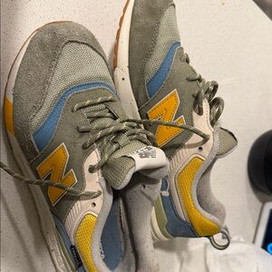 New Balance Kids' Gray, Yellow & Blue Casual Sneakers